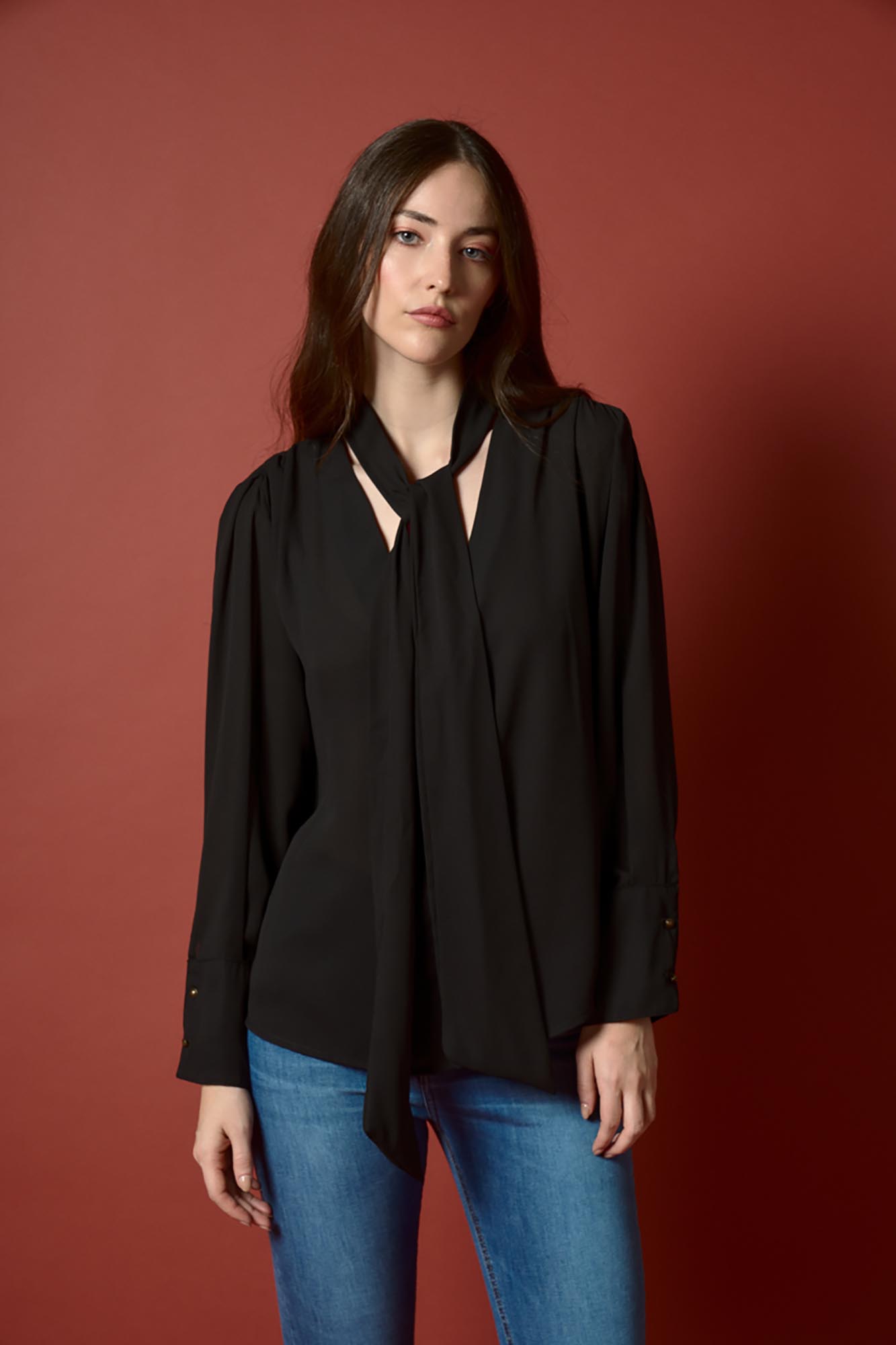 BLUSA ÁLAMO NEGRO